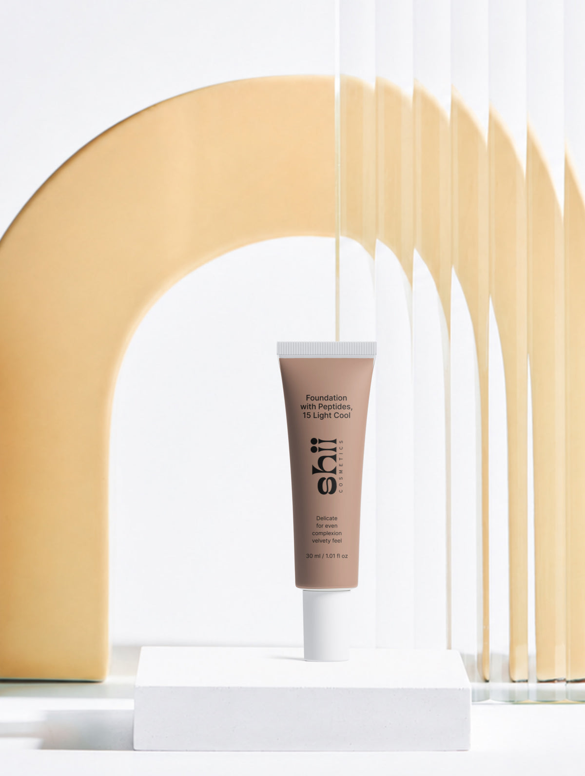 Foundation with Peptides, 15 Light Cool